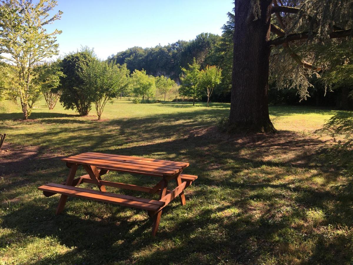 Le Petit Chateau - Adults Only Property Le Bugue Exterior foto